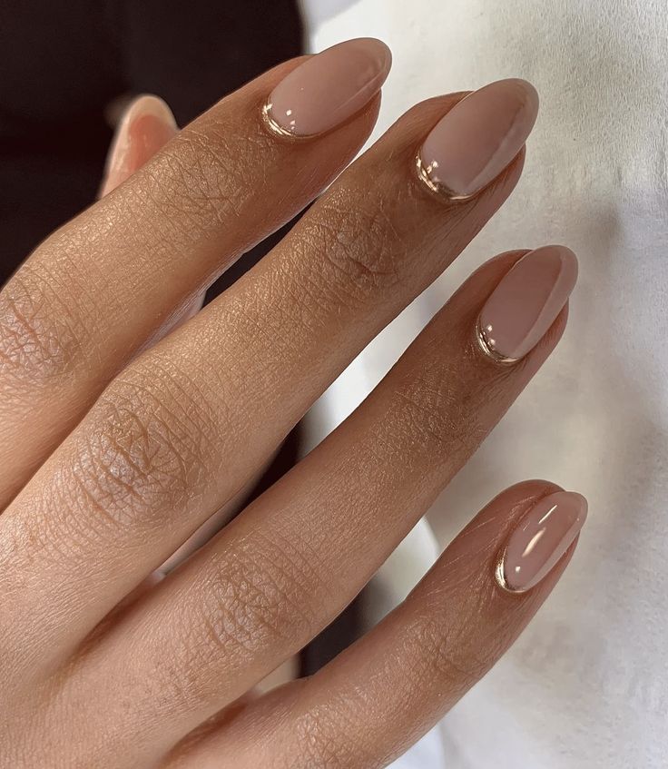 ideias de unhas minimalistas para casamento civil