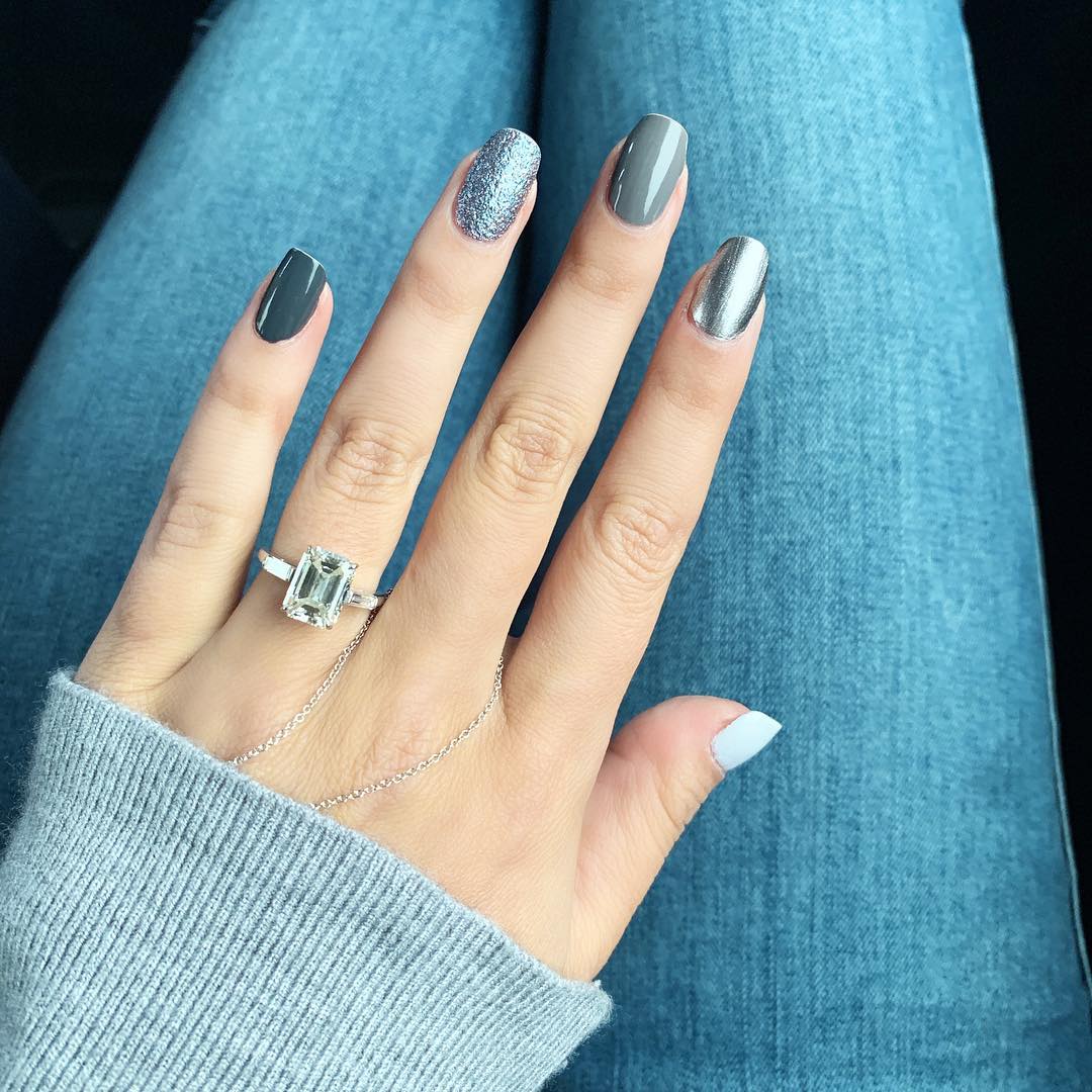 ideias de unhas com brilho para festas