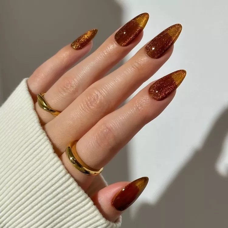 ideias de unhas com brilho para festas