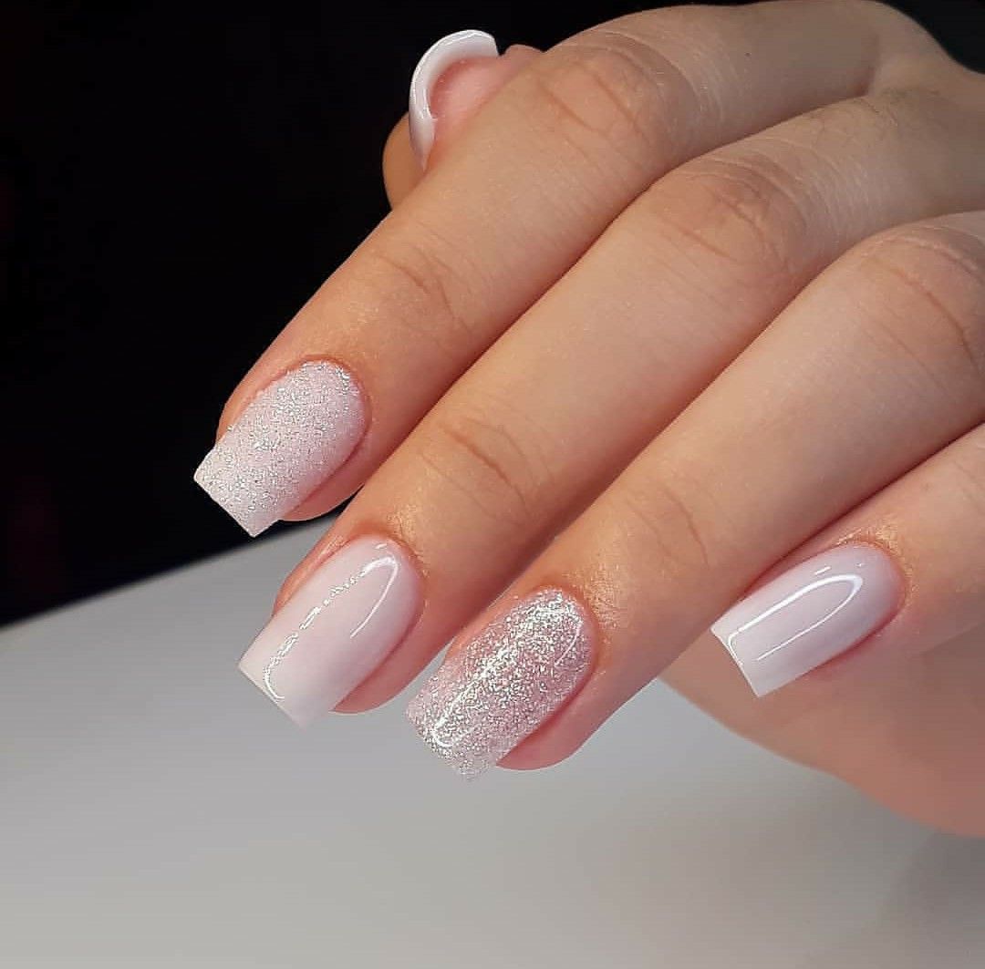 Unhas De Gel Claras E Simples