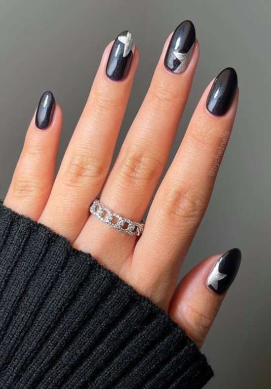 unhas de gel decoradas pretas com brilho