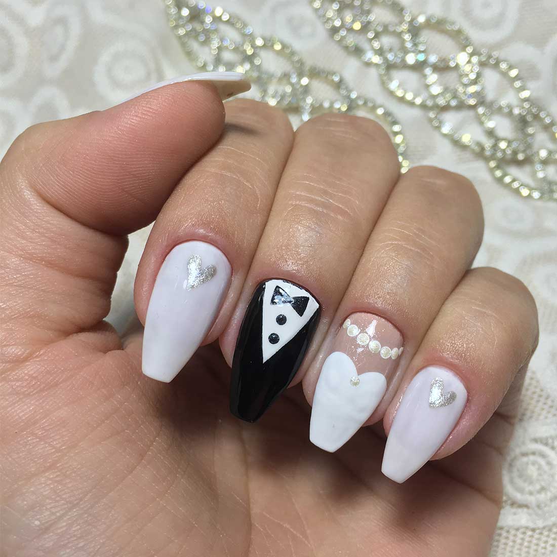 unhas de noiva delicada