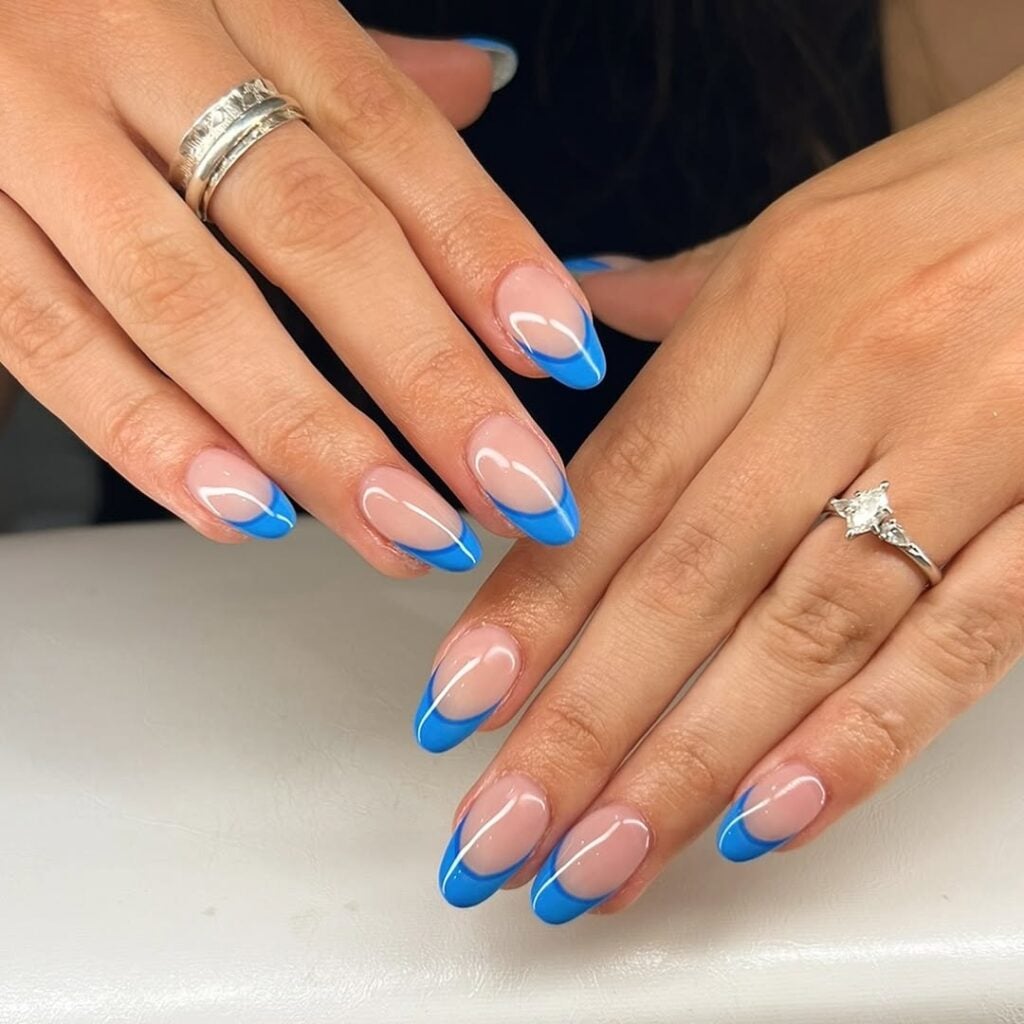unhas decoradas azul marinho vs azul royal qual escolher