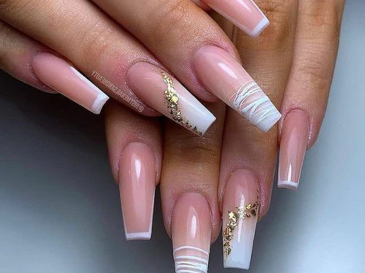ideias unhas decoradas brancas para casamento