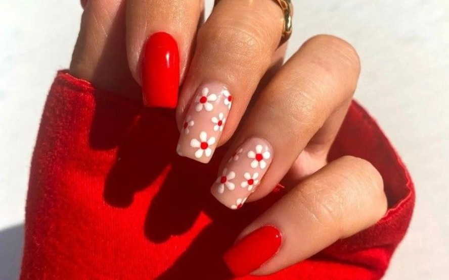 inspiração unhas decoradas vermelhas simples