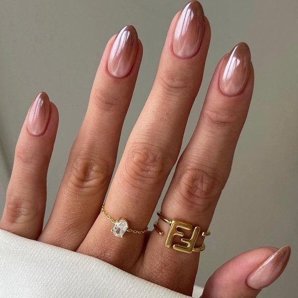 unhas delicadas minimalistas
