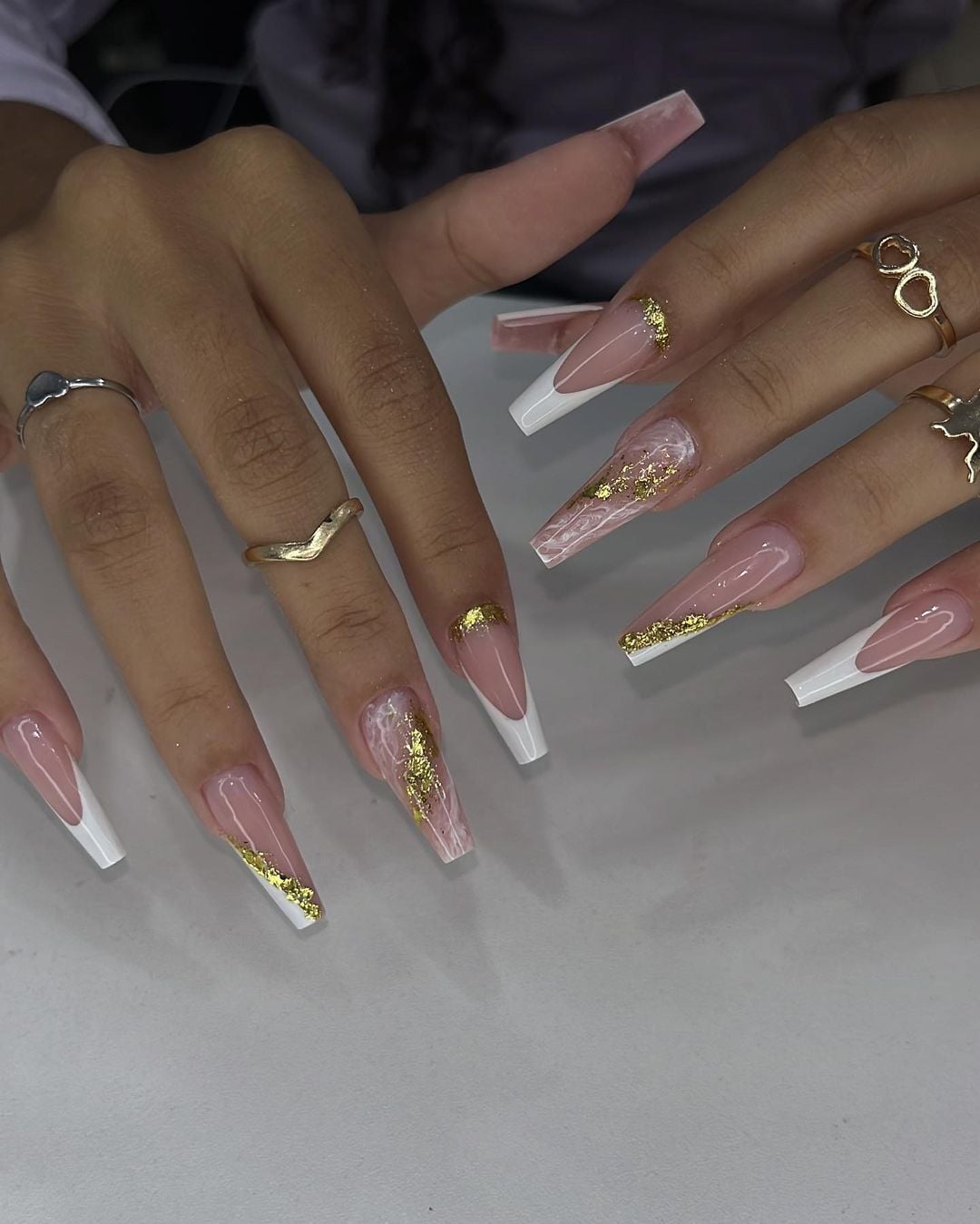 unhas brancas para casamento