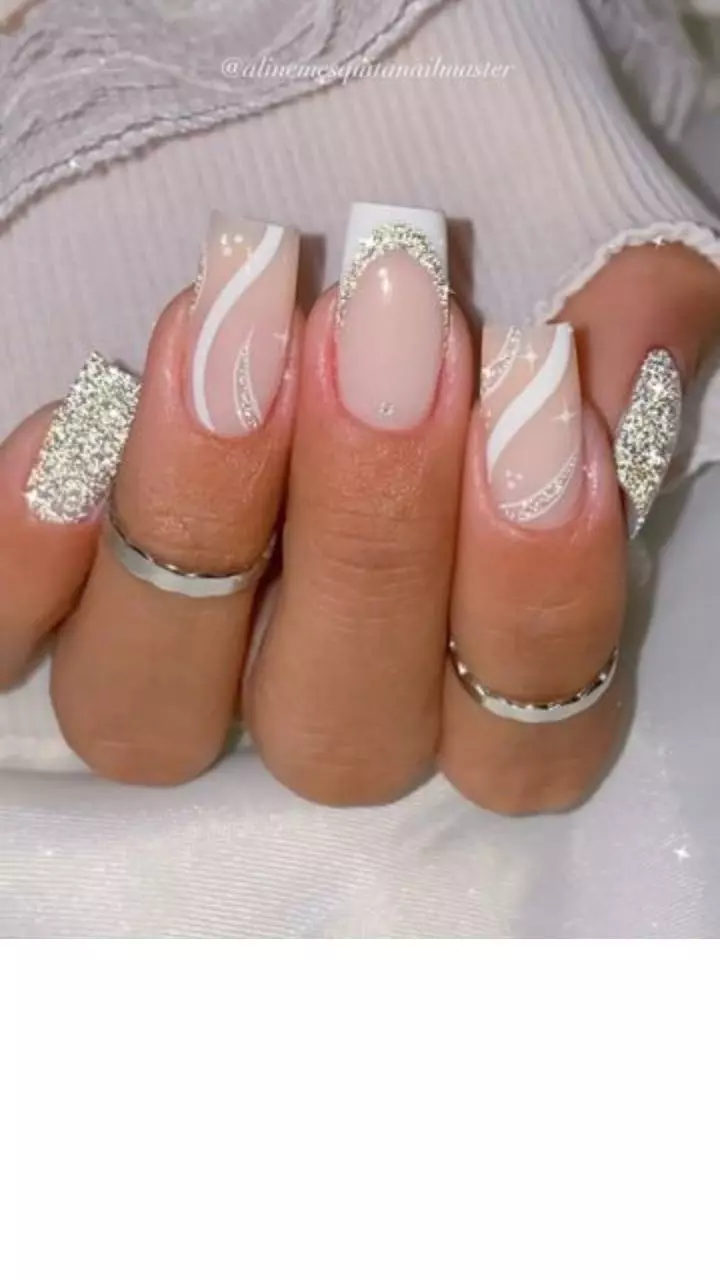unhas brancas efeito mármore