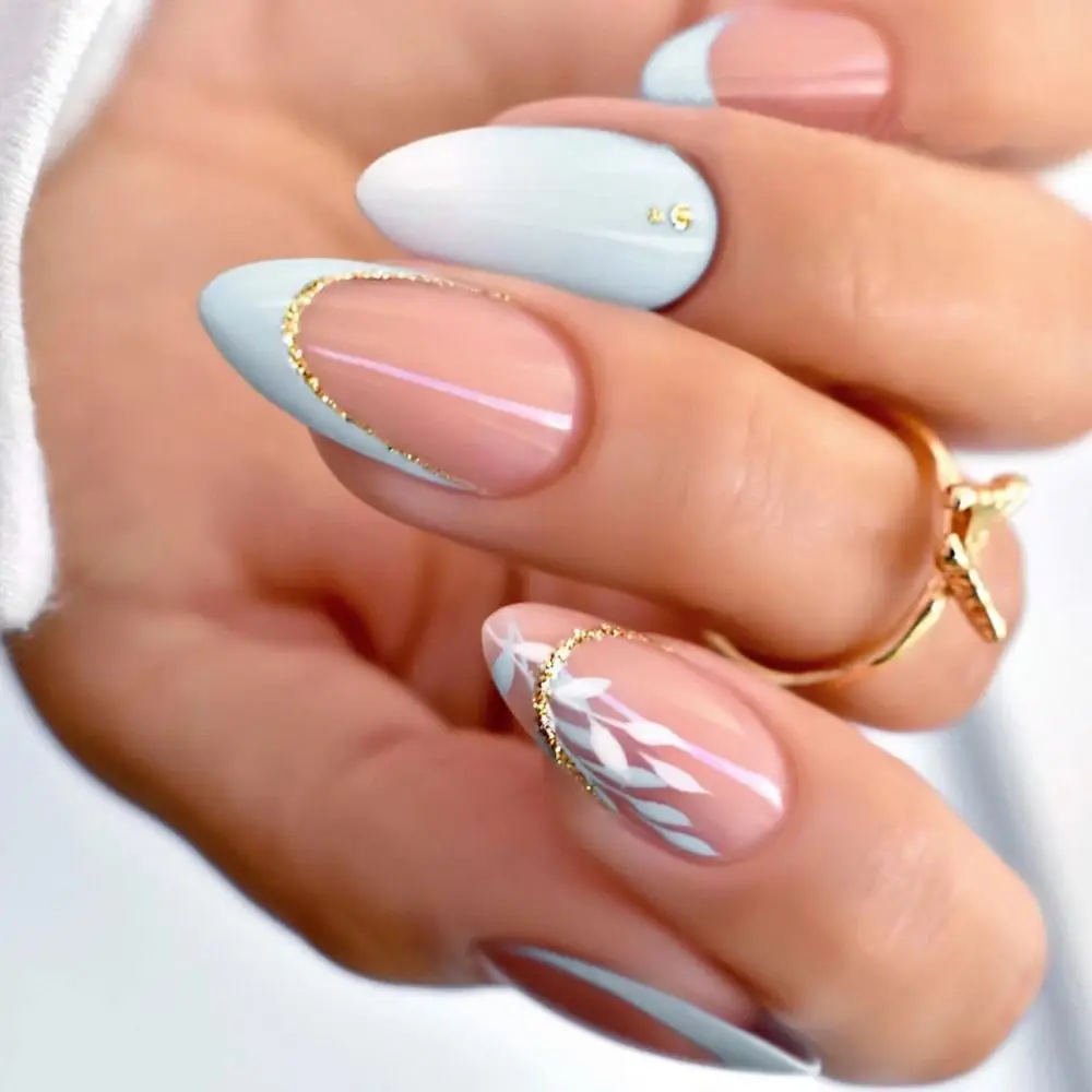 inspirações unhas em gel delicadas formato amendoado