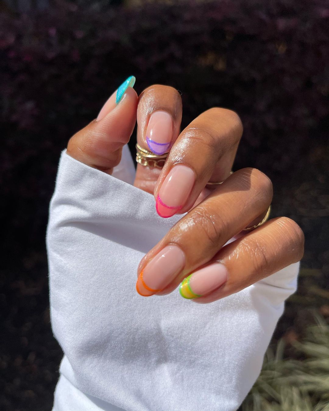 Esmaltes Cromados: O Brilho das Francesinhas Metálicas