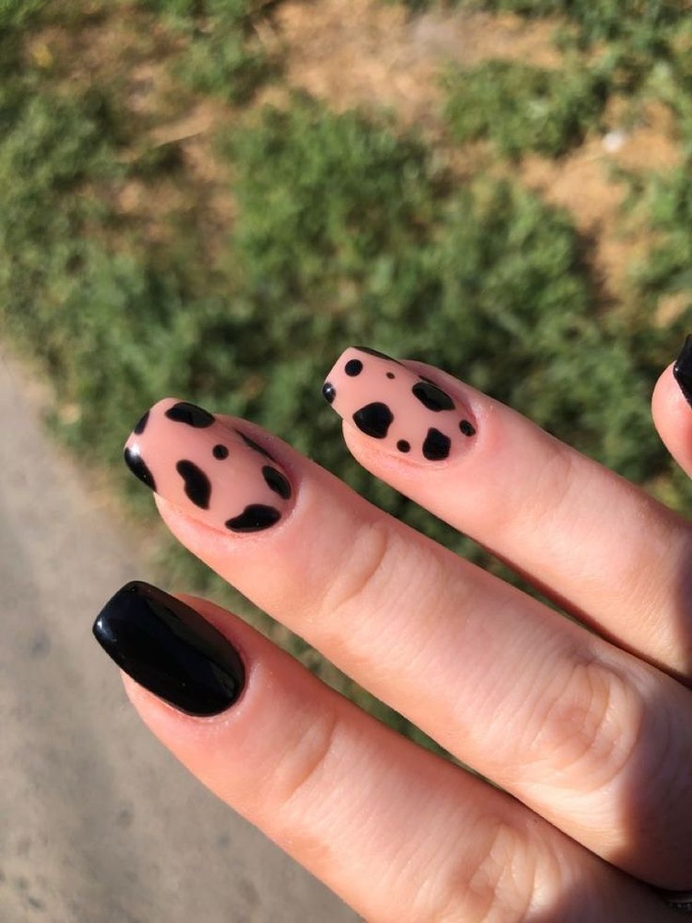 erros comuns ao fazer unhas delicadas em casa