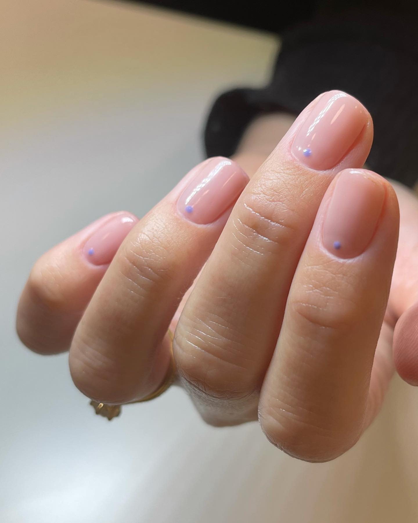 unhas naturais bem cuidadas