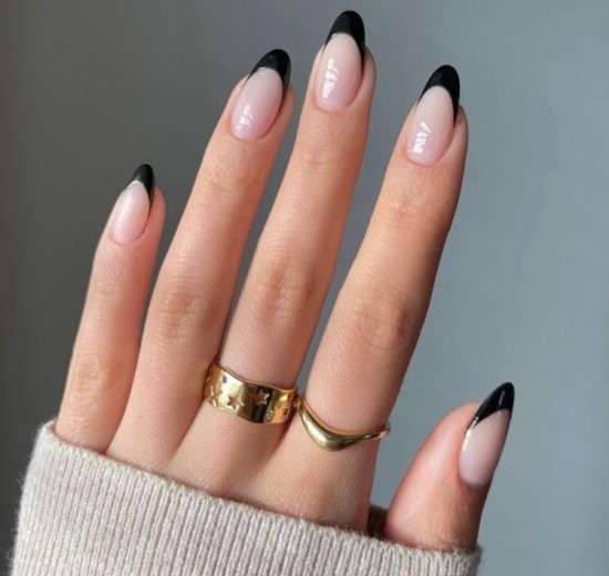 unhas pretas decoradas