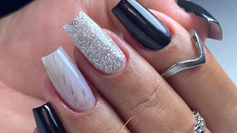 quanto custa fazer unhas pretas decoradas
