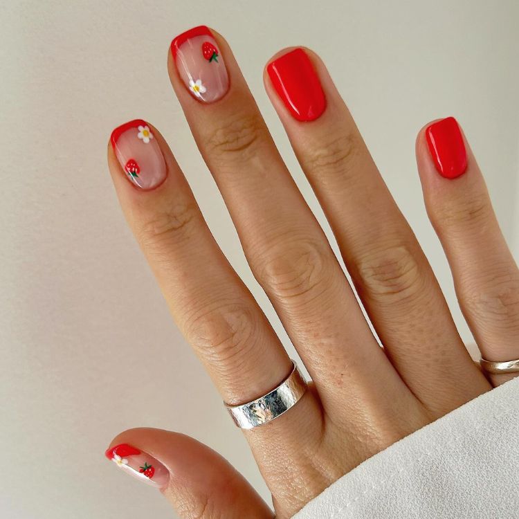 Decoração de unhas vermelhas com francesinha: variações modernas