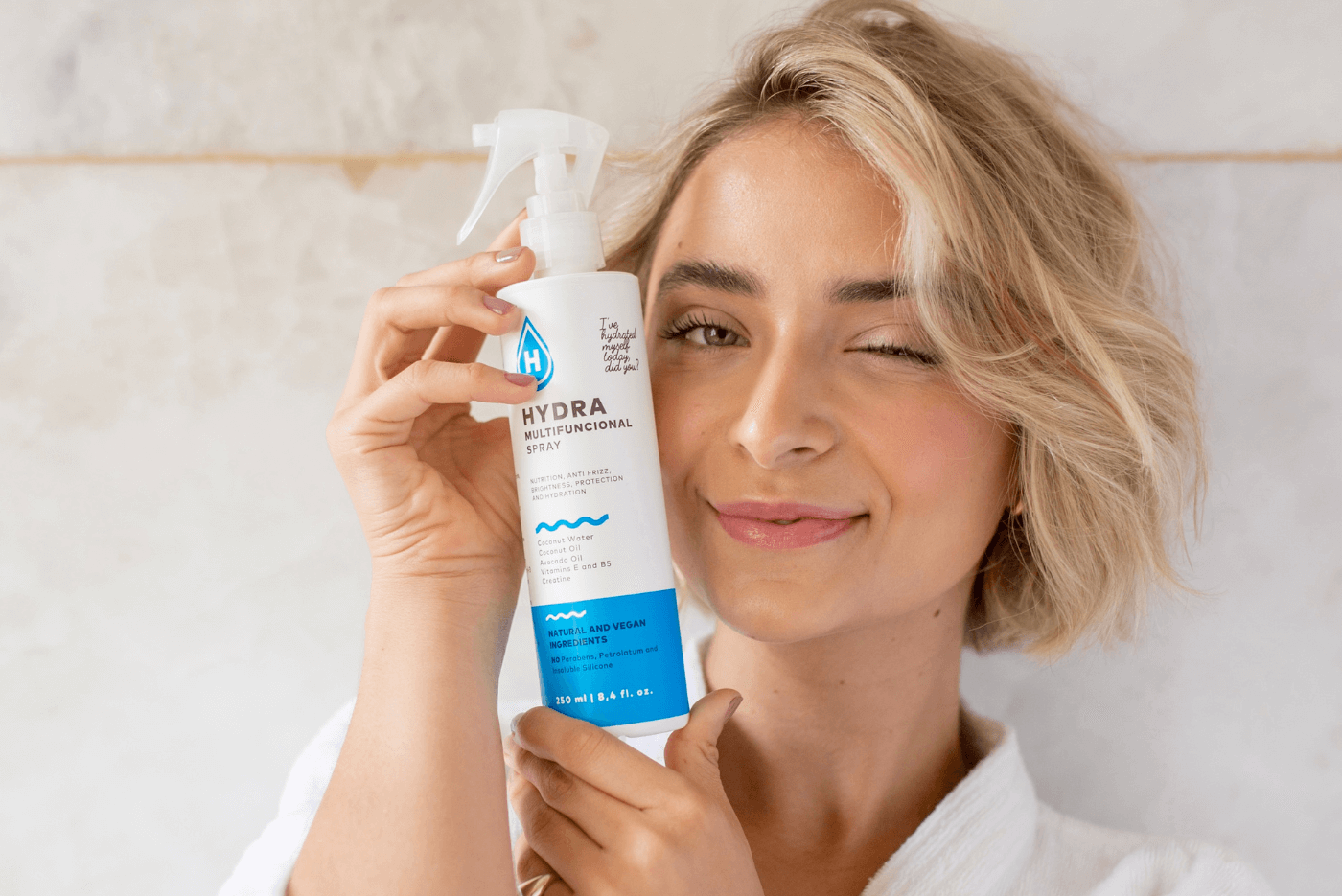 5 ideias de títulos:
1. Cortes em V para Cabelos Loiros: Tendências e Estilos para 2026
2. Descubra as Cores de Loiro que Vão Dominar 2026
3. Guia Completo: Como Manter Seu Cabelo Loiro Saudável e Vibrante
4. Do Loiro Manteiga ao Caramelo: As Tonalidades Mais Pedidas
5. Cortes Masculinos em V: O Poder do Loiro Pivete