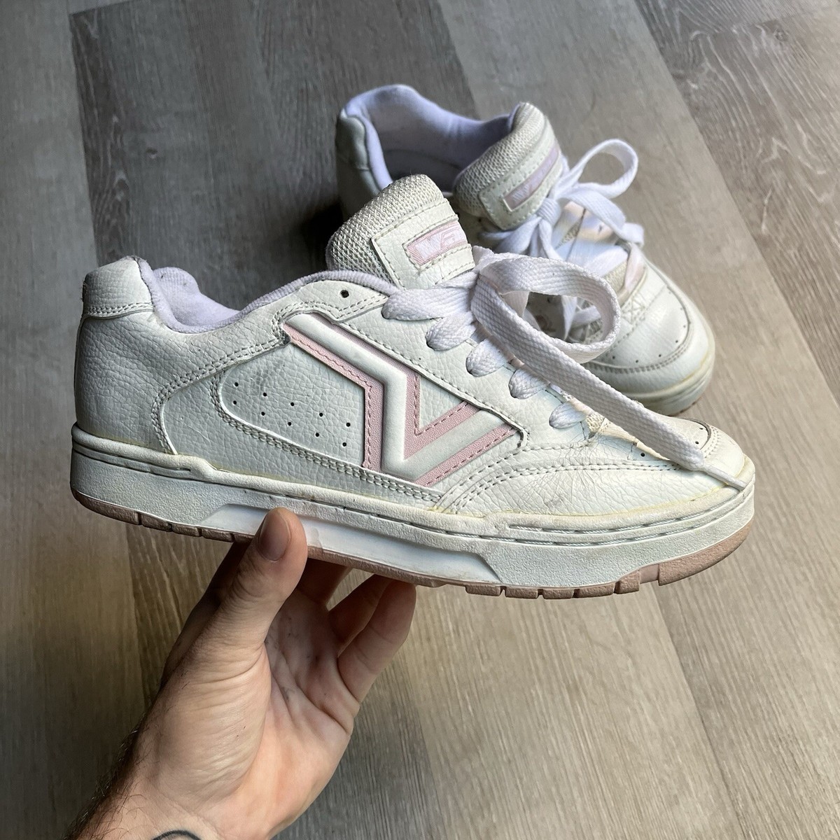 Vans Upland vs Knu Skool: Qual tênis chunky escolher?