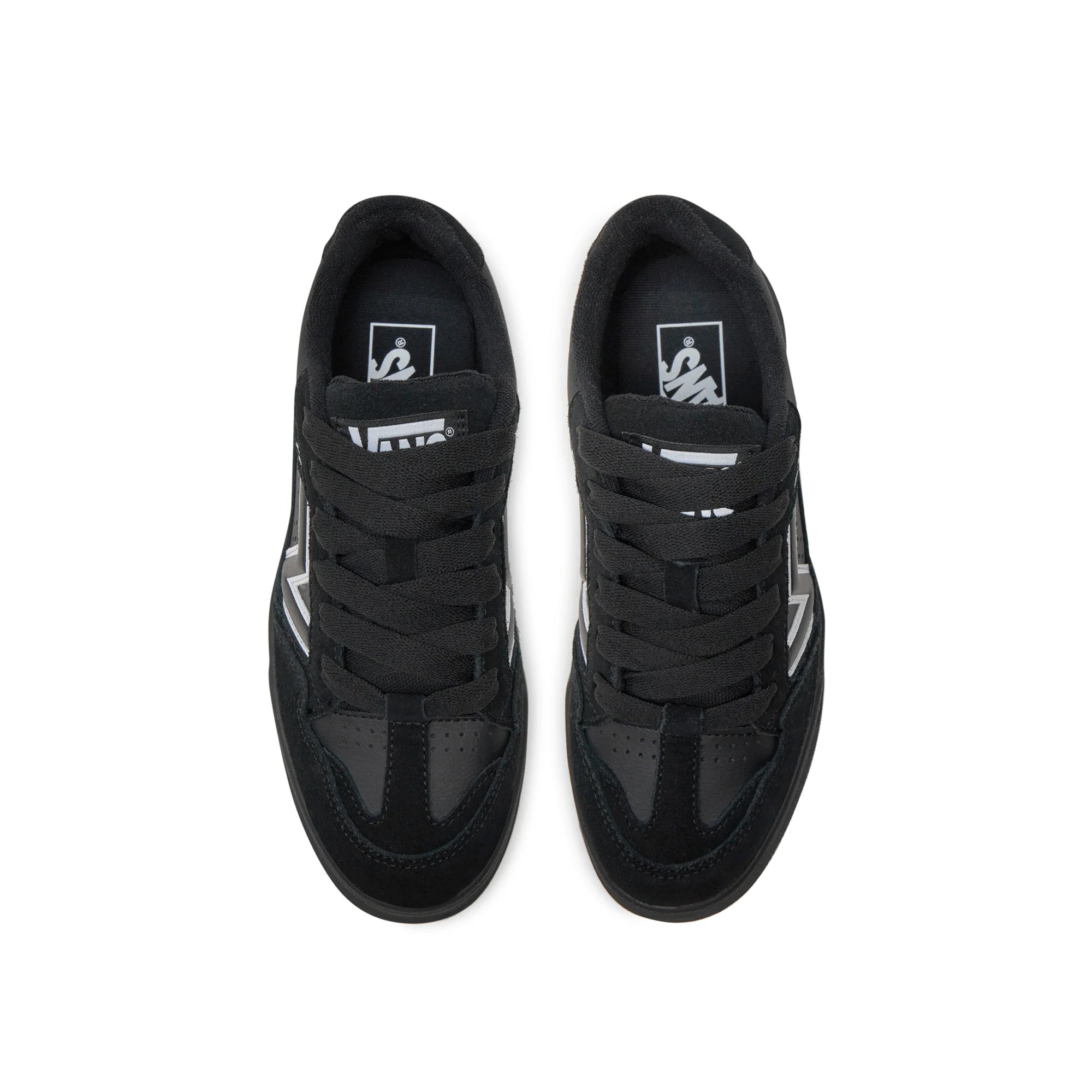 Vans Upland vs Knu Skool: Qual tênis chunky escolher?