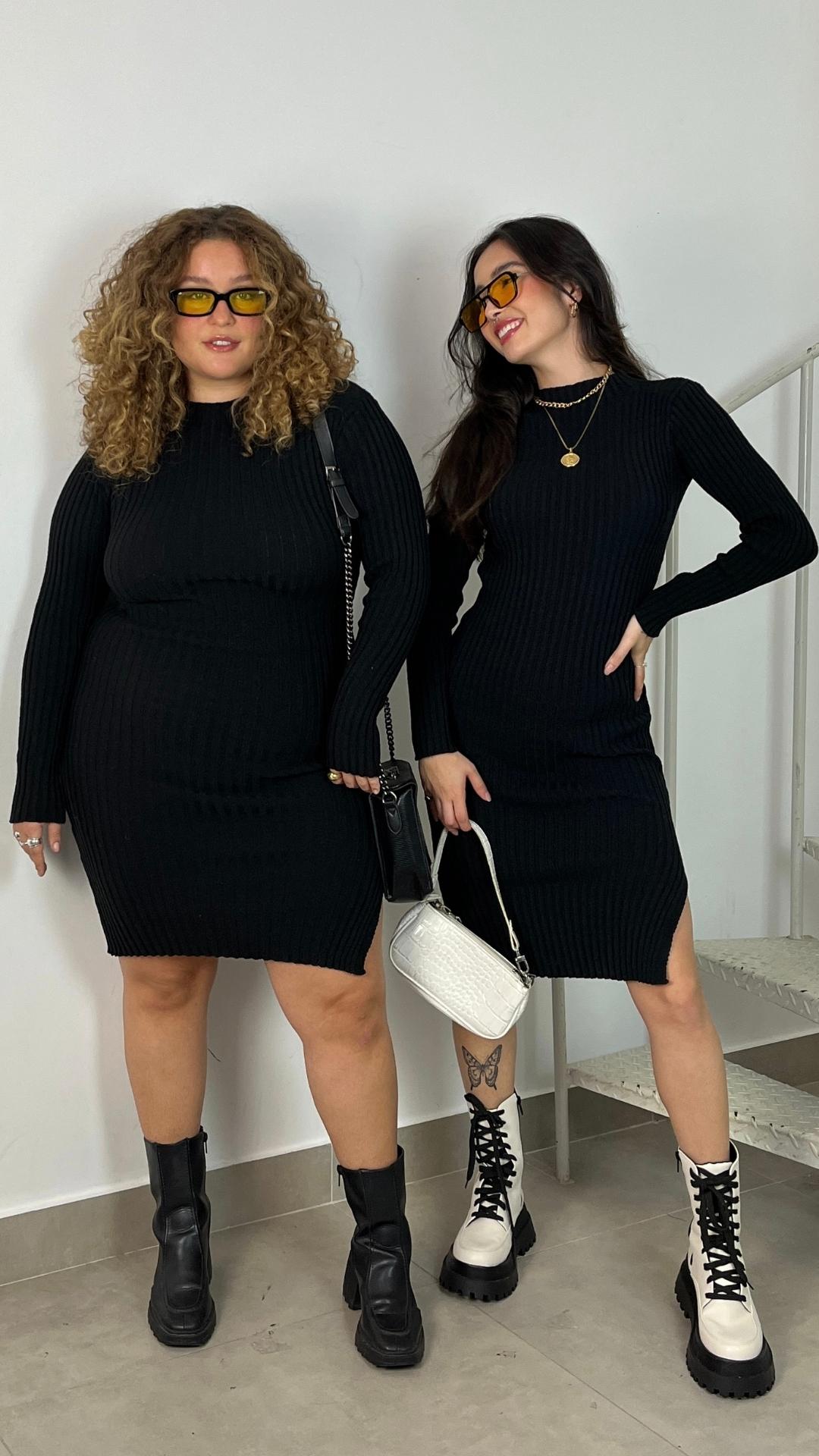 vestido canelado midi com tênis