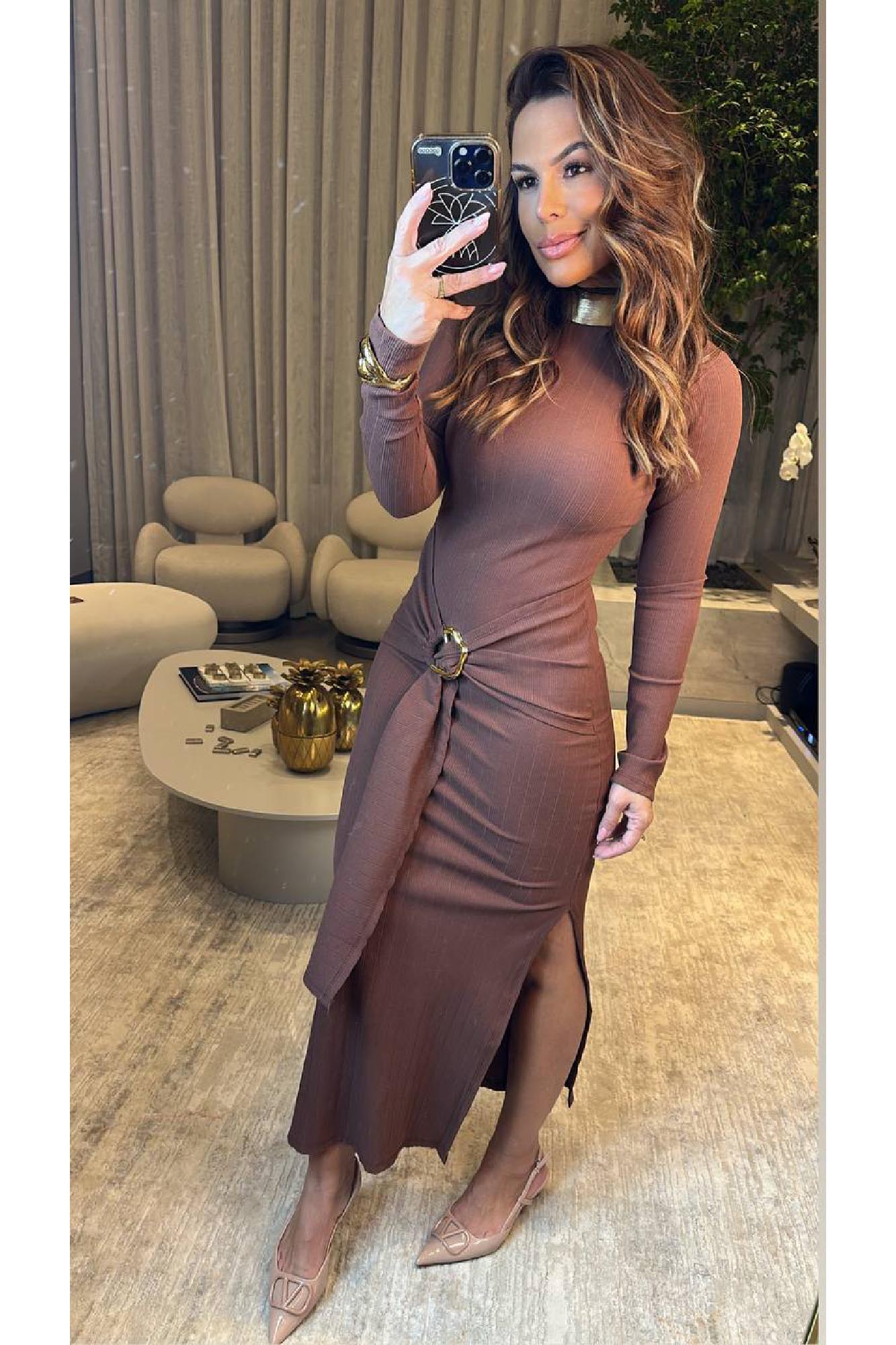 vestido canelado midi com jaqueta