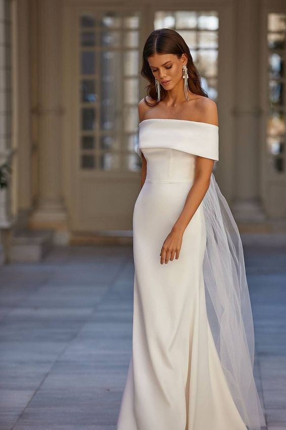 vestido de noiva simples corte evasê