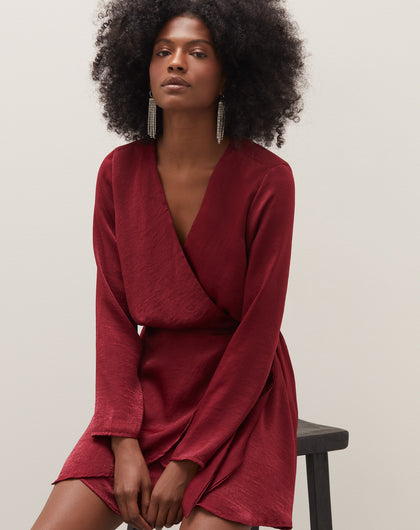 Inspirações de Looks Esporte Fino para Eventos Noturnos e Formaturas