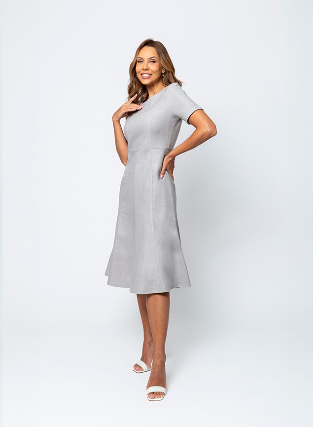 vestido evasê liso