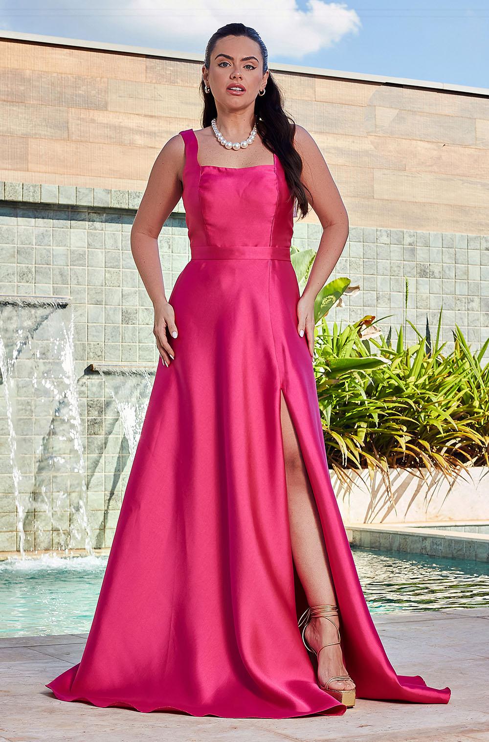 vestido evasê decote quadrado