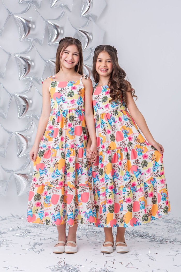 vestido longo infantil com jaqueta jeans