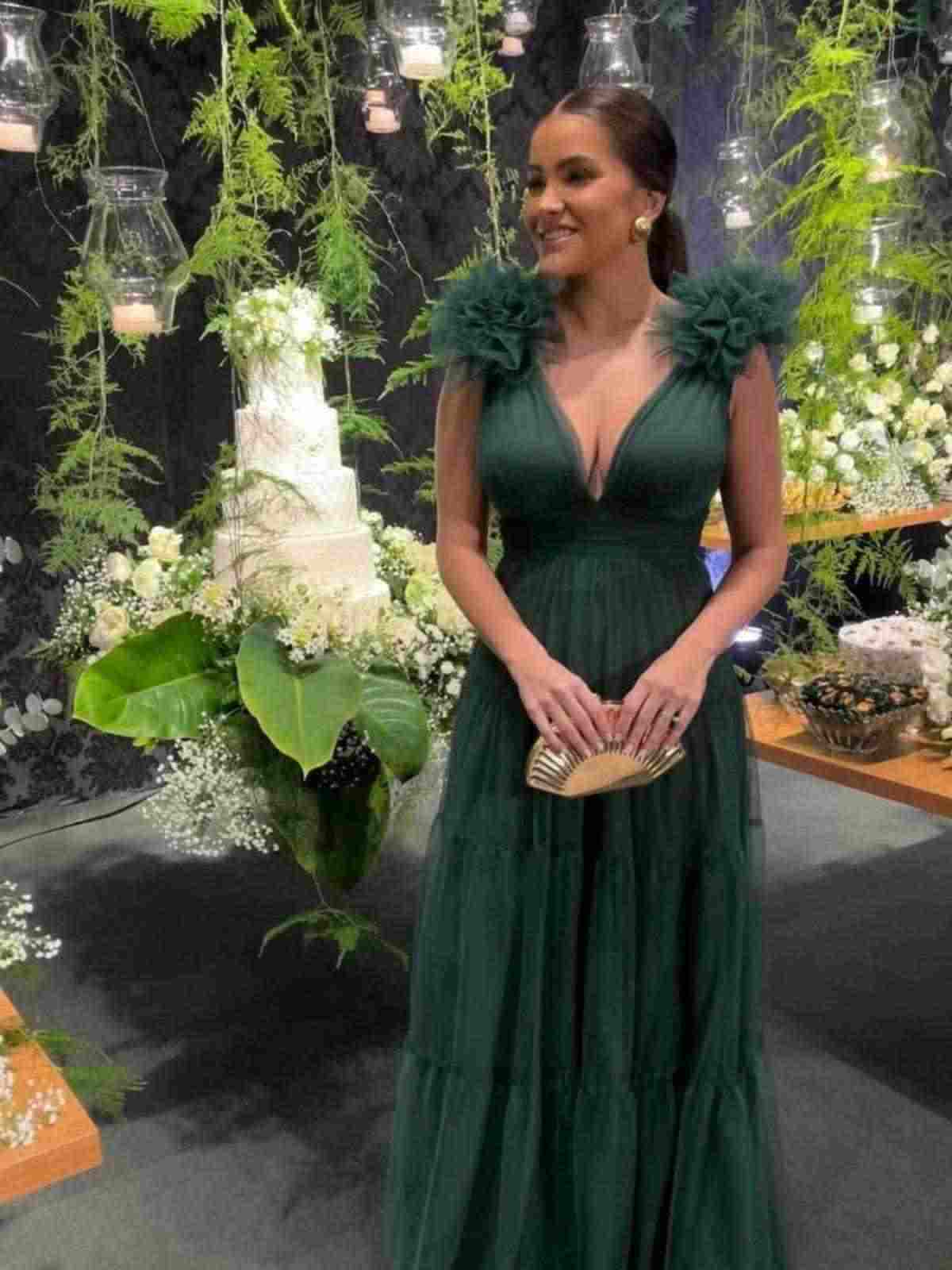 como usar vestido longo verde
