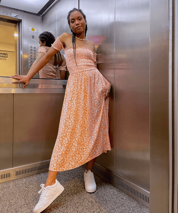 vestido midi de cetim para festa