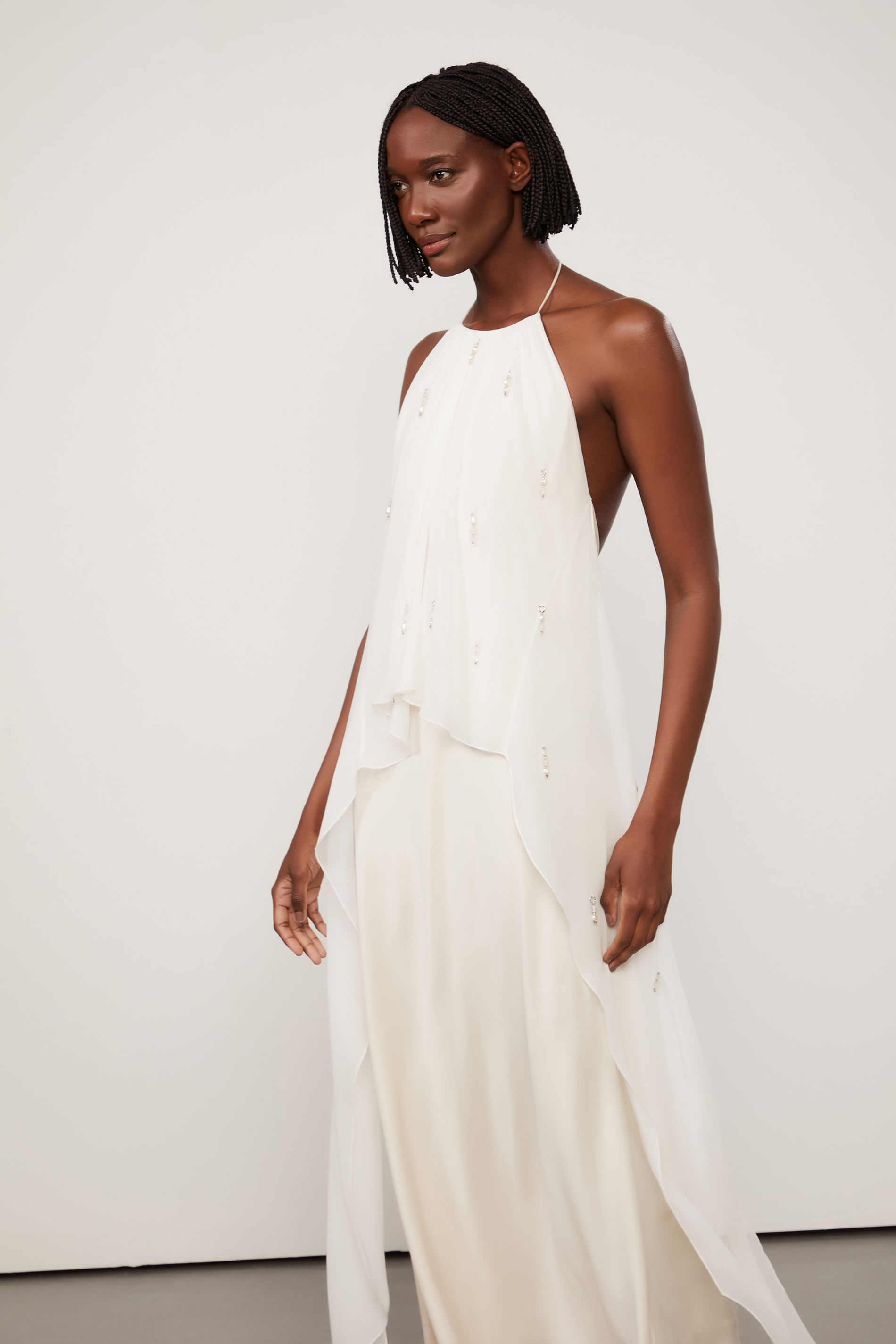 vestido off white longo de malha