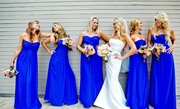erros ao escolher vestido madrinha azul