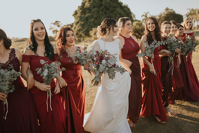 erros ao escolher vestido madrinha marsala