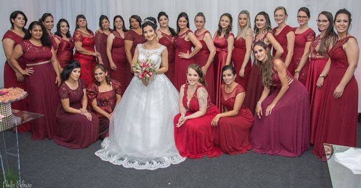 vestido para madrinha de casamento marsala