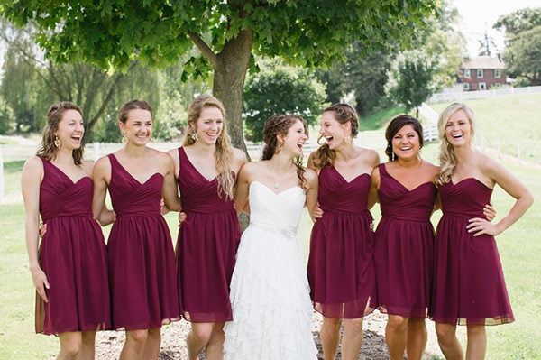 vestido de madrinha marsala vs vinho qual escolher