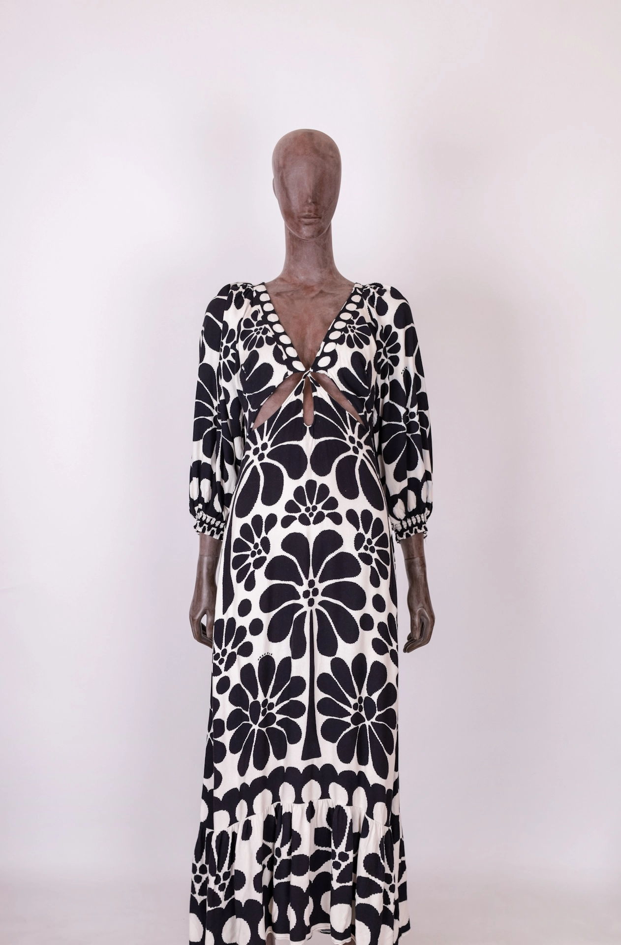 vestido preto e branco farm looks