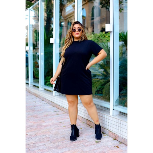 vestido preto plus size acetinado