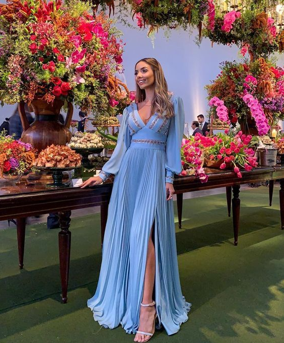 vestido midi cetim casamento convidada