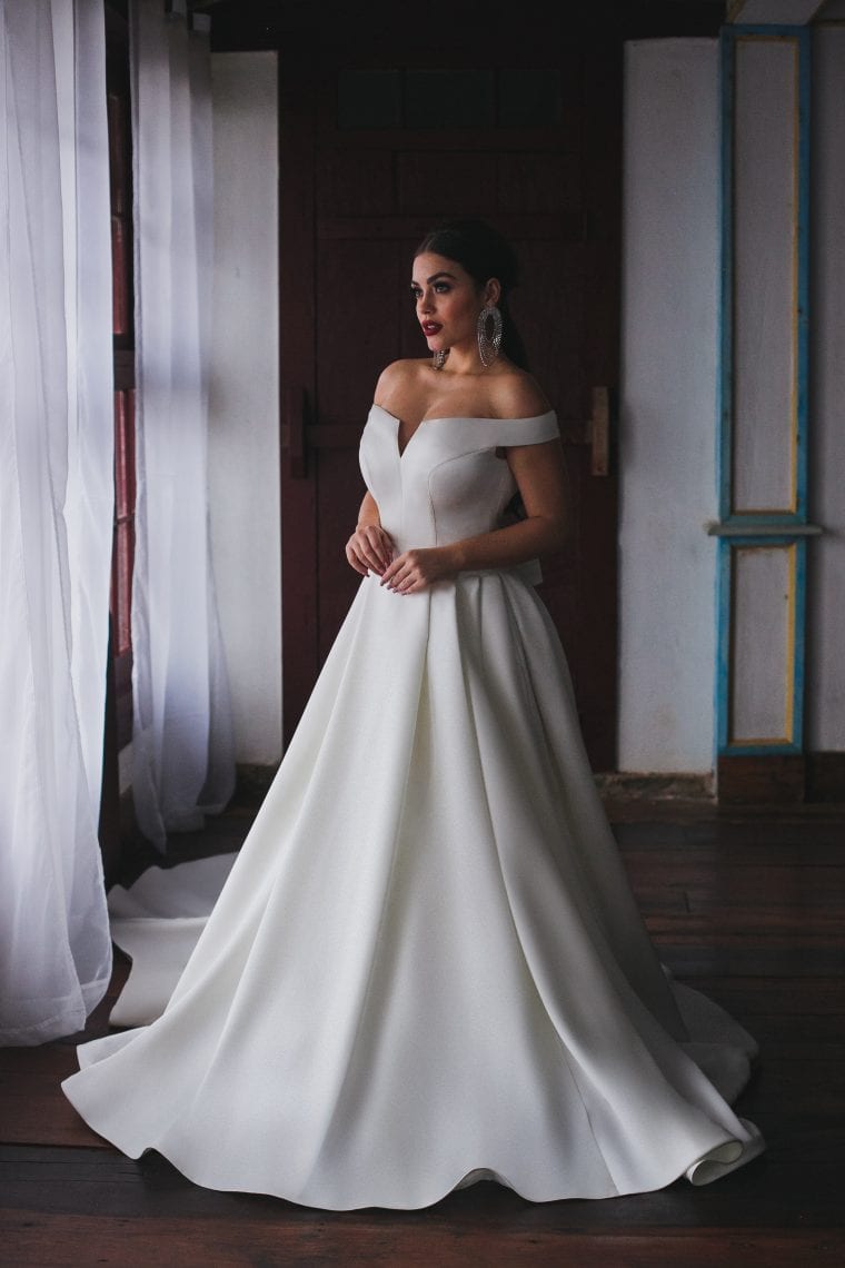 Vestidos de noiva princesa manga longa