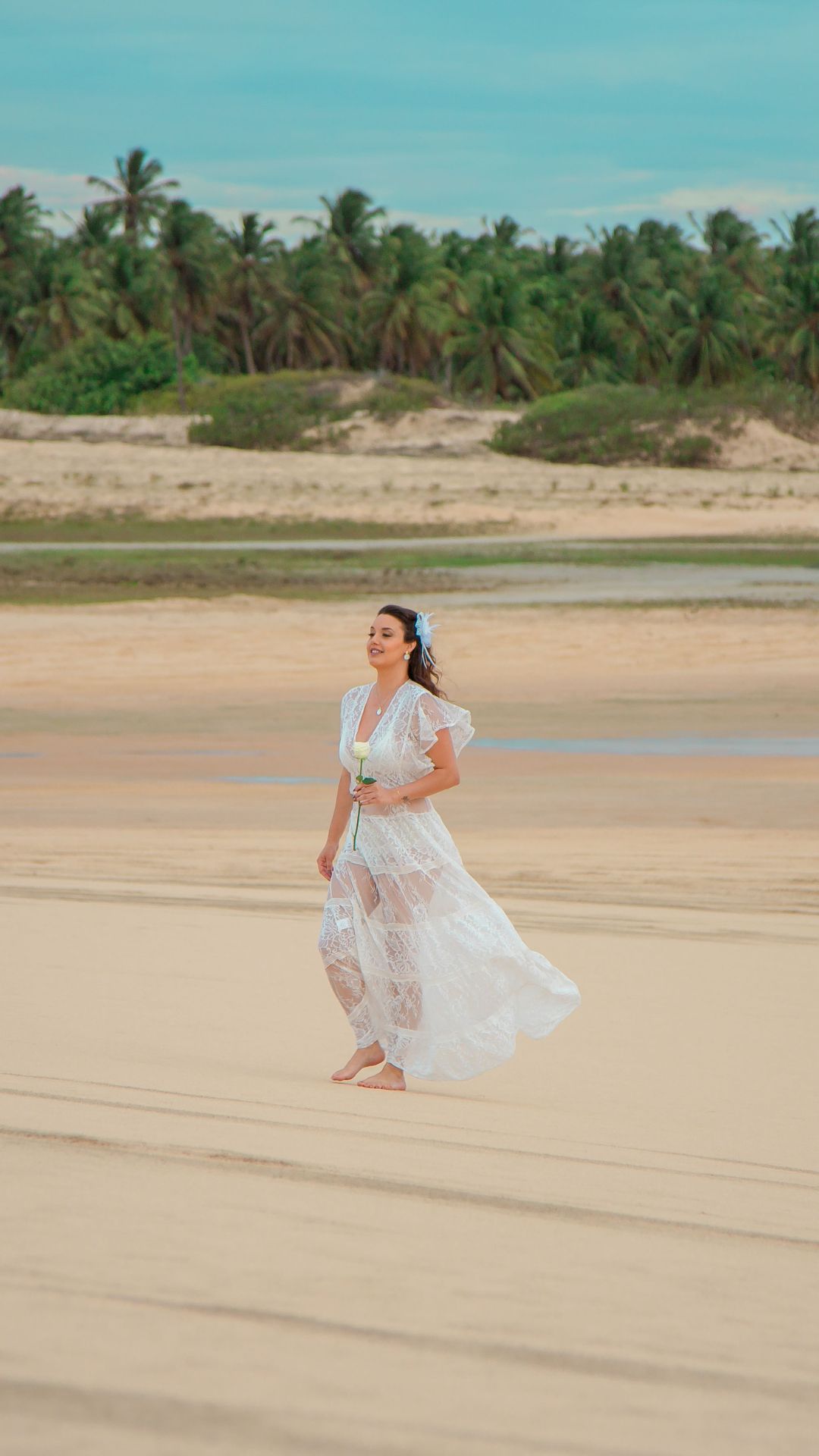 Como escolher o vestido de noiva boho chic perfeito para seu casamento na praia