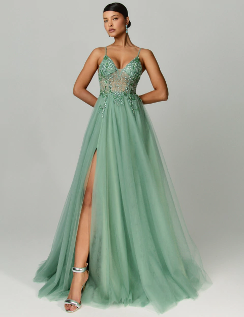 Os Melhores Tecidos para Vestidos de Formatura: Conforto e Sofisticação