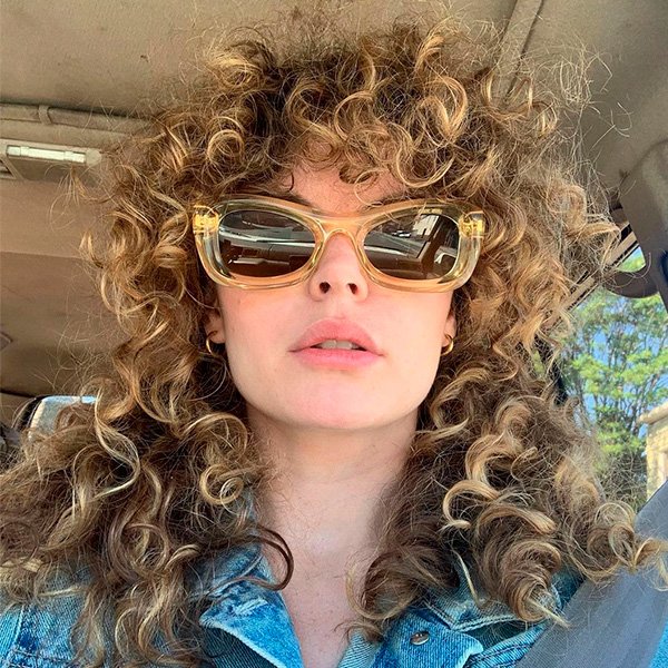 vinagre de maça clareia o cabelo