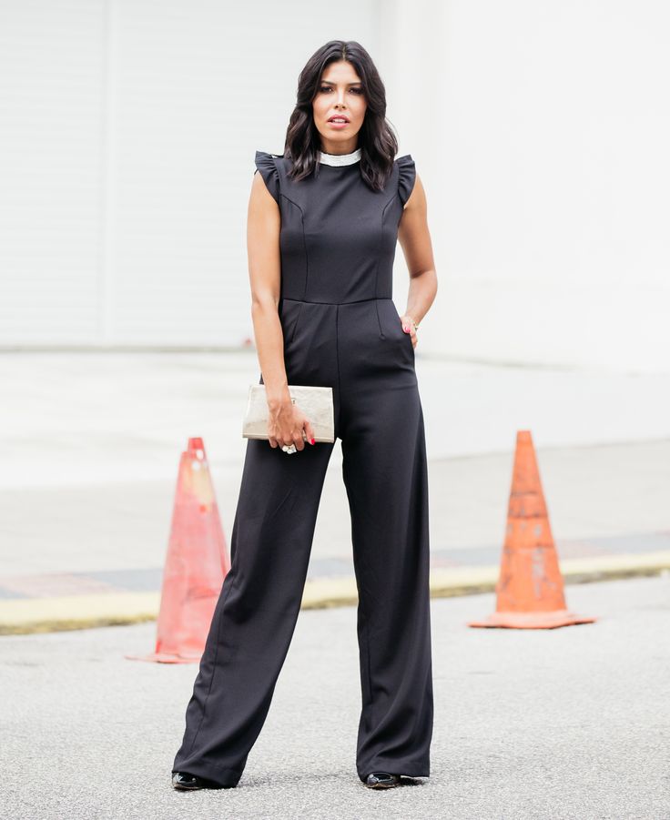 moda minimalista com macacão