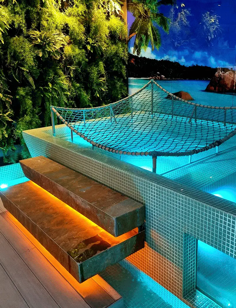 área gourmet com piscina coberta