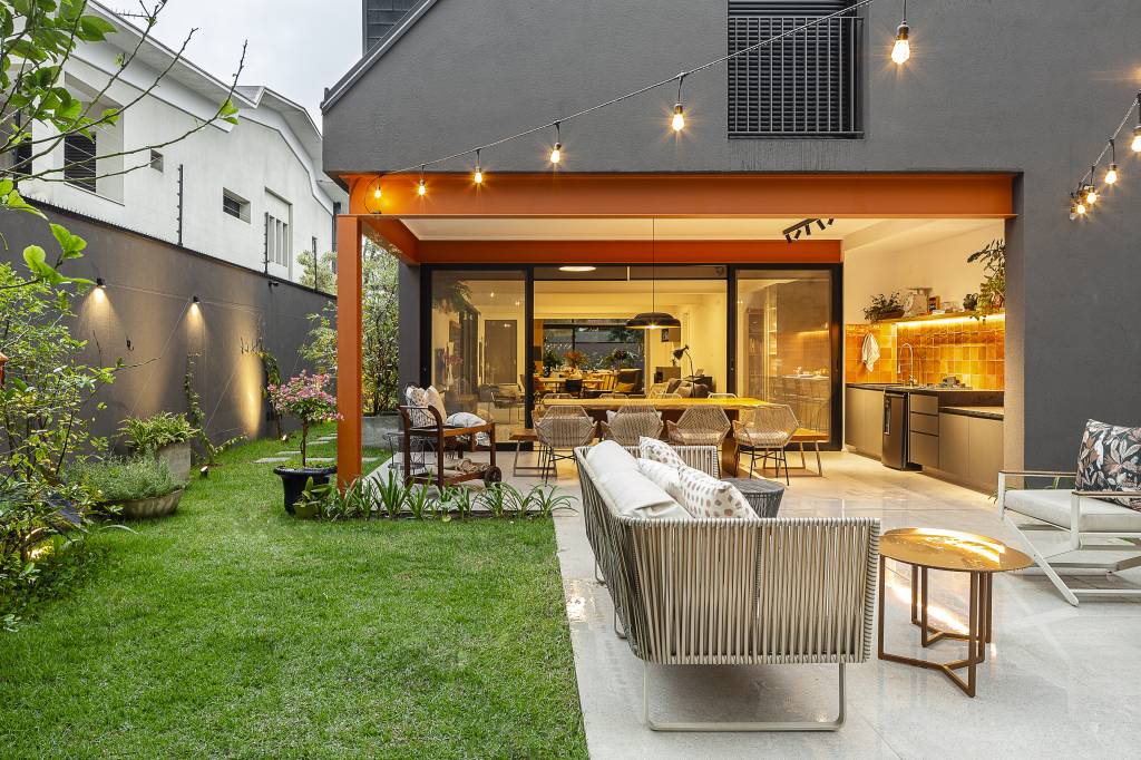 planta de casa com churrasqueira na frente