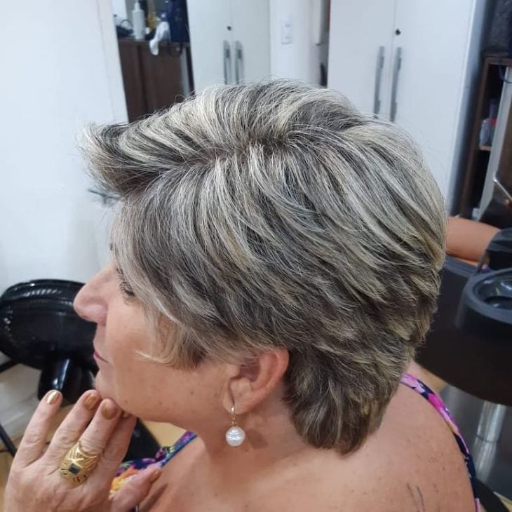 balayage para rosto oval cabelo curto