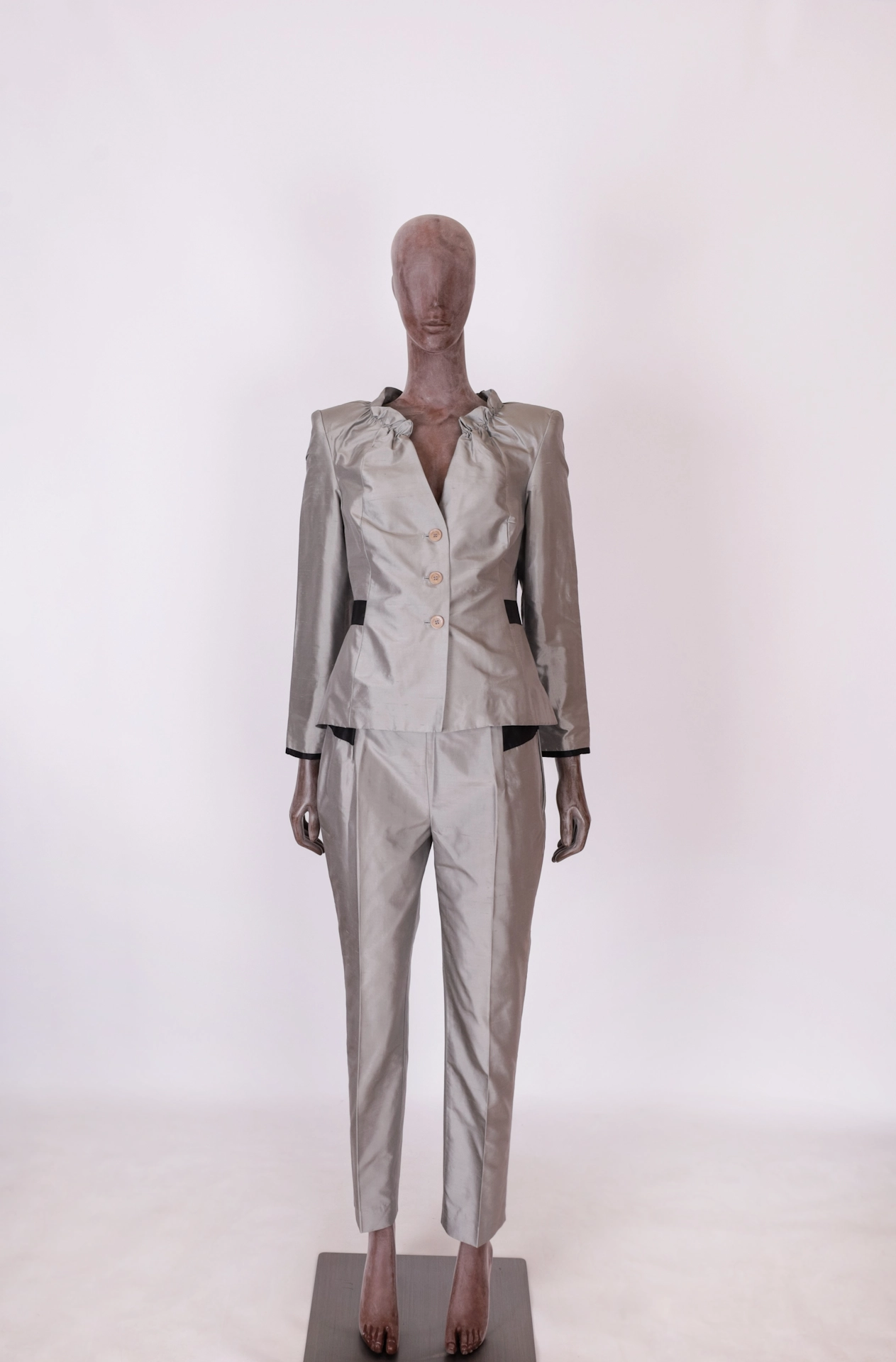 blazer estruturado preto zara