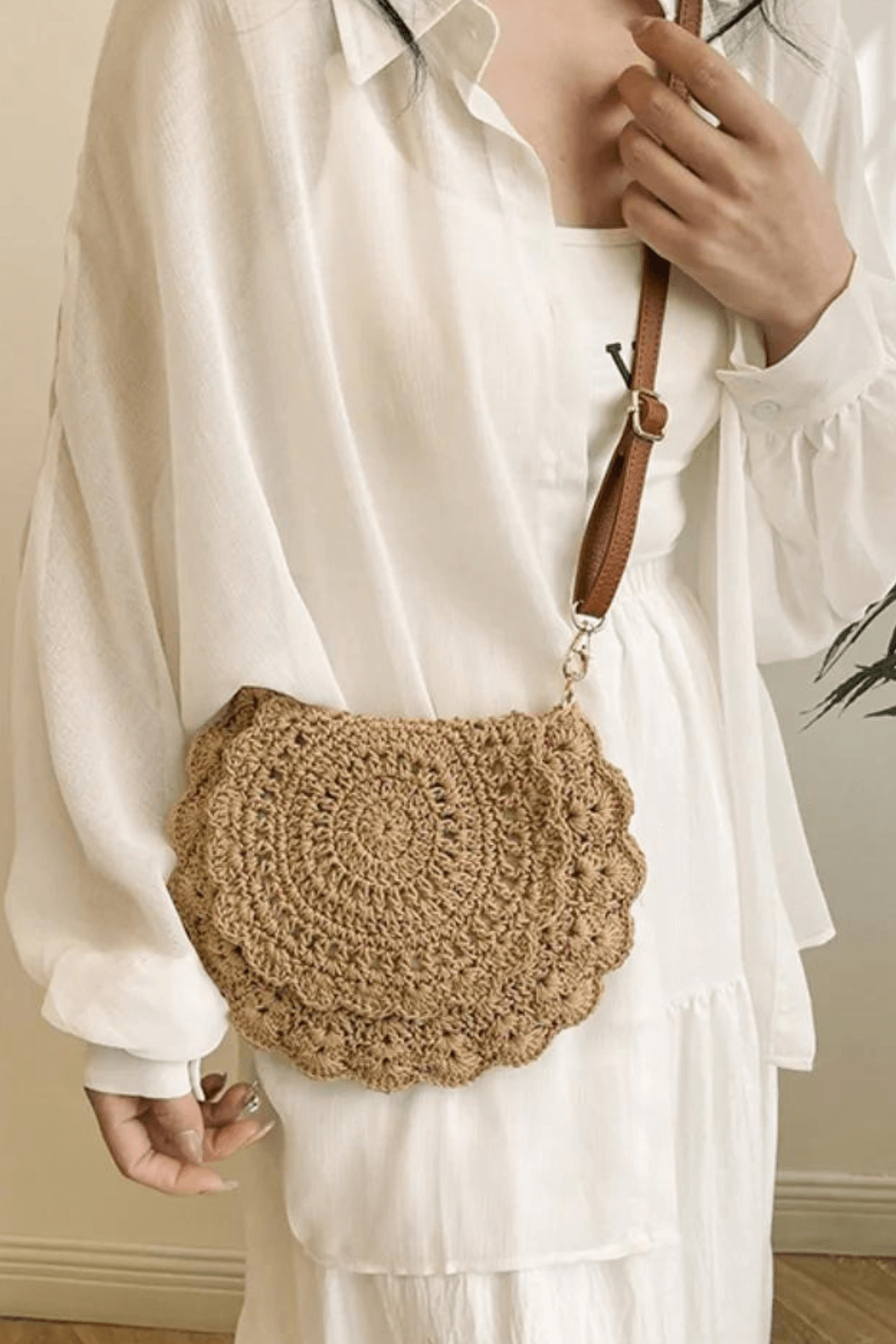 bolsa redonda com flor