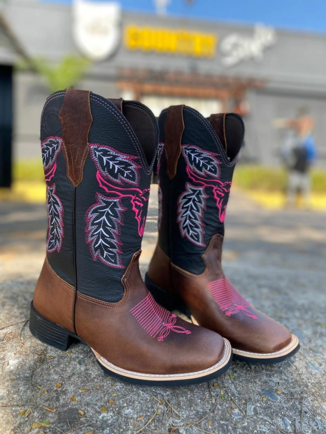 bota de caubói feminina